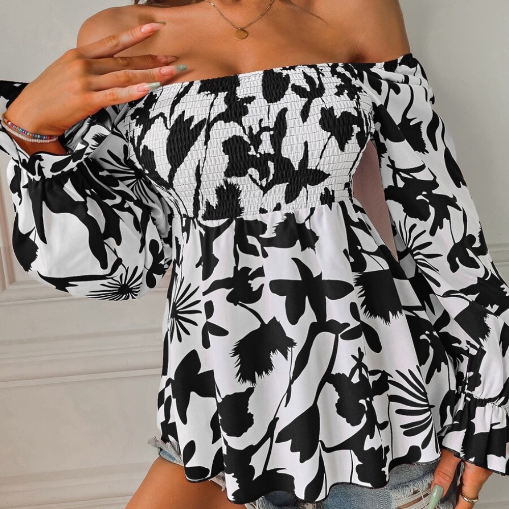 Boho Floral Print Off Shoulder Ruffle Sleeve Blouse - Picture 6 of 8